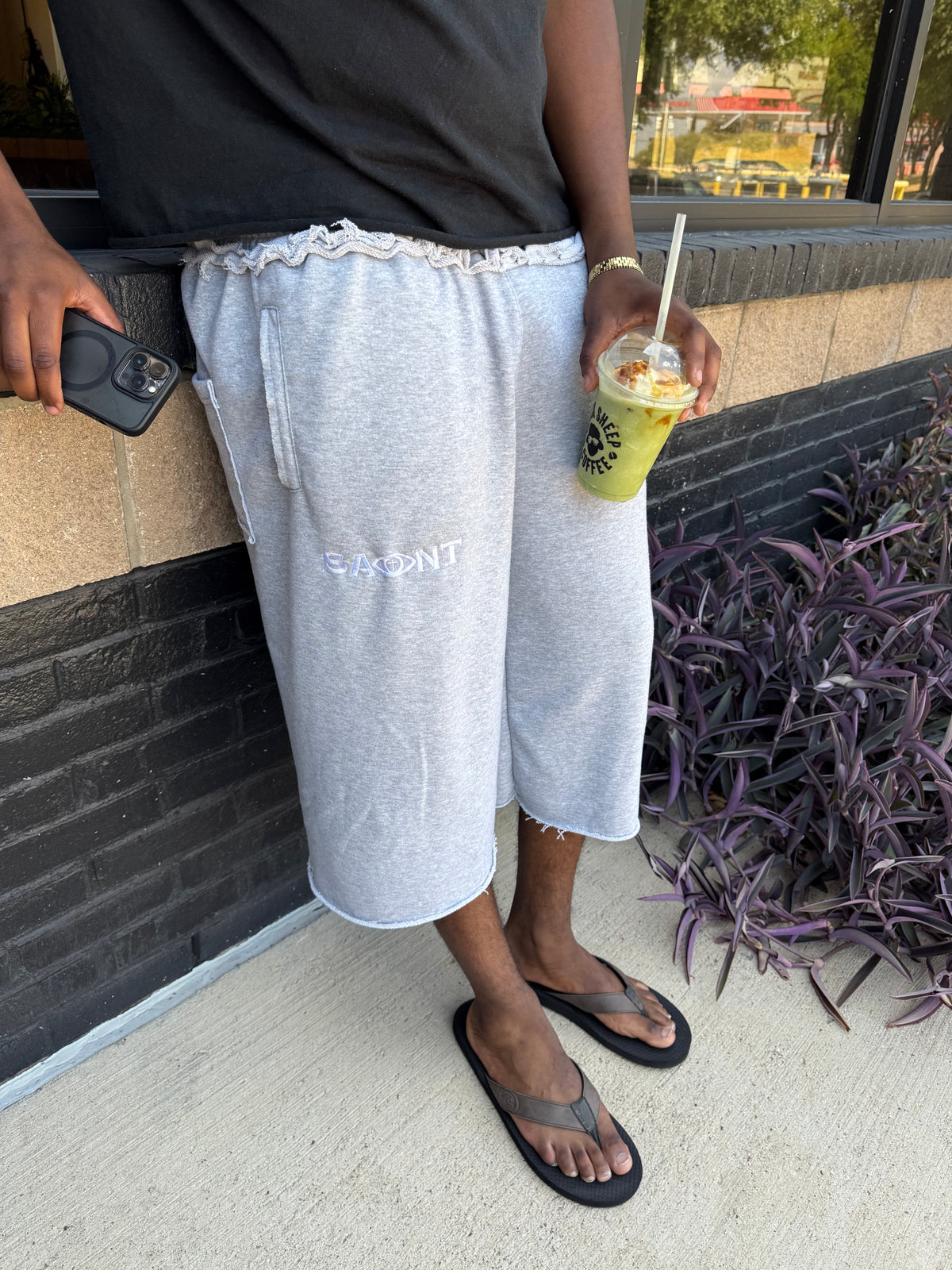 'Foundation' 3/4 Shorts (Gray)
